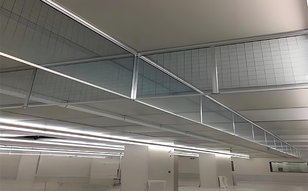 沙坡头玻璃挡烟垂壁