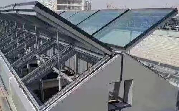 电动沙坡头排烟窗适合安装在什么地方