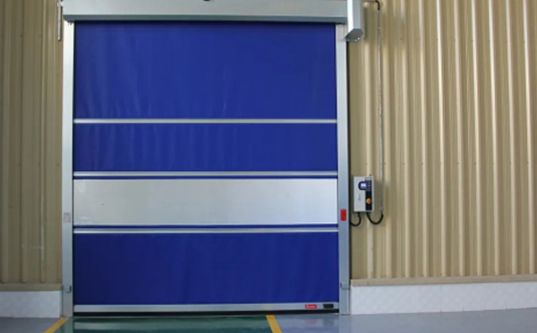 选择沙坡头快速沙坡头卷帘门时的注意事项