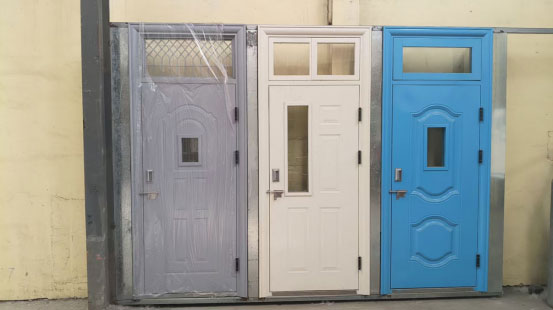 沙坡头学校教室门