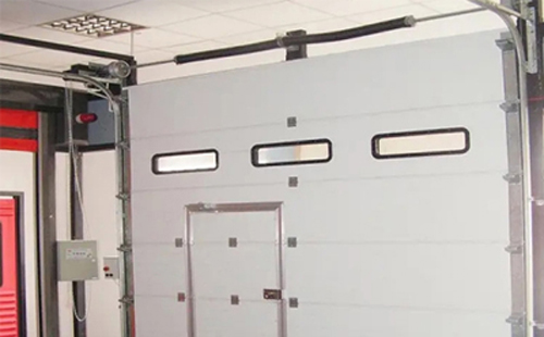 沙坡头工业提升门的安装方法