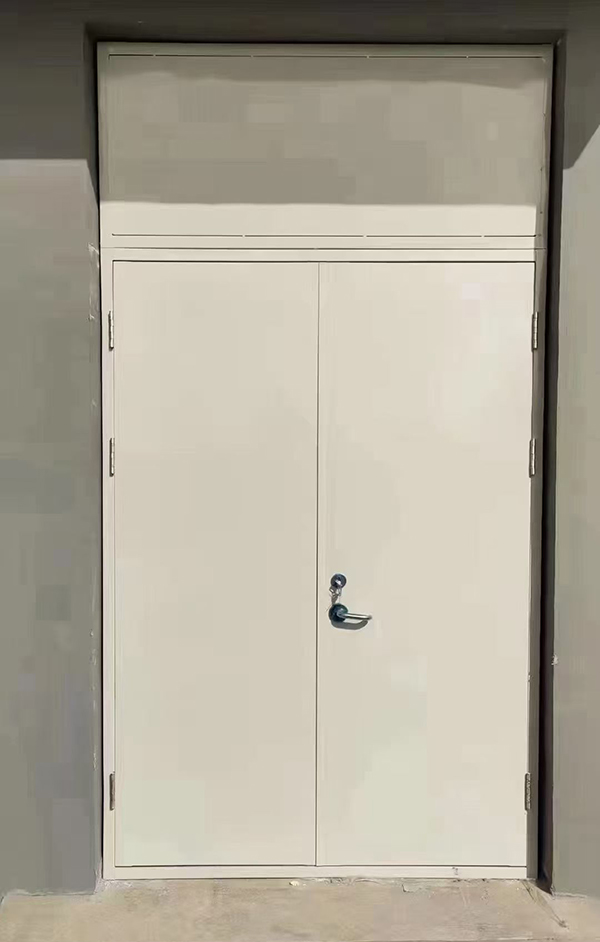 展览馆项目完成大跨度沙坡头防火门安装